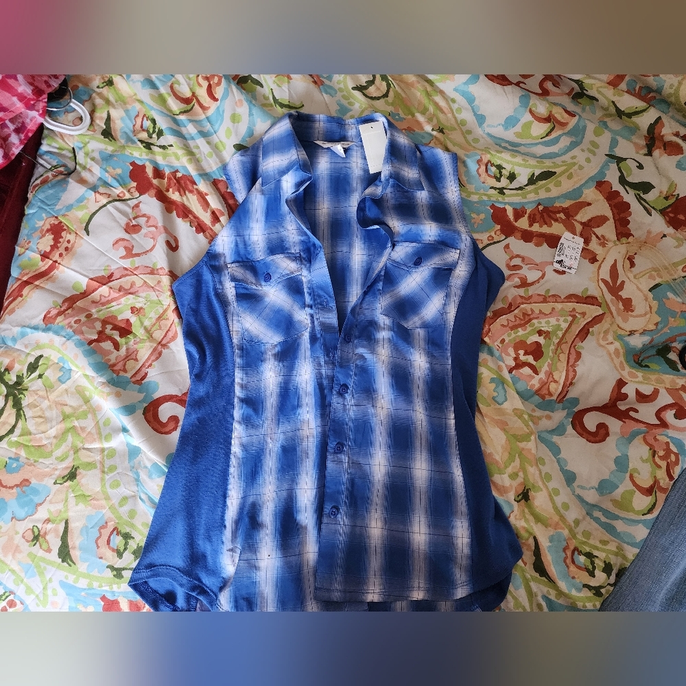 Nwt Christopher & Banks sleeveless shirt